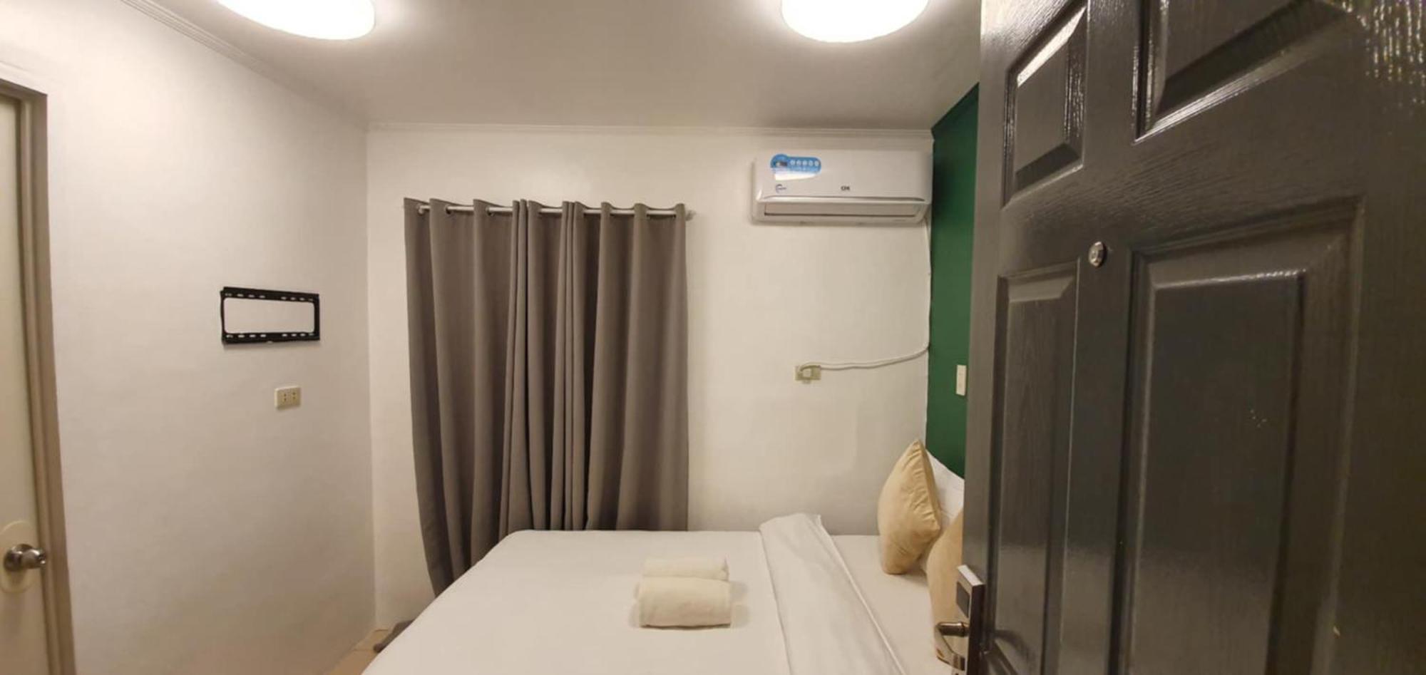 Aj Tourist Inn Coron Εξωτερικό φωτογραφία
