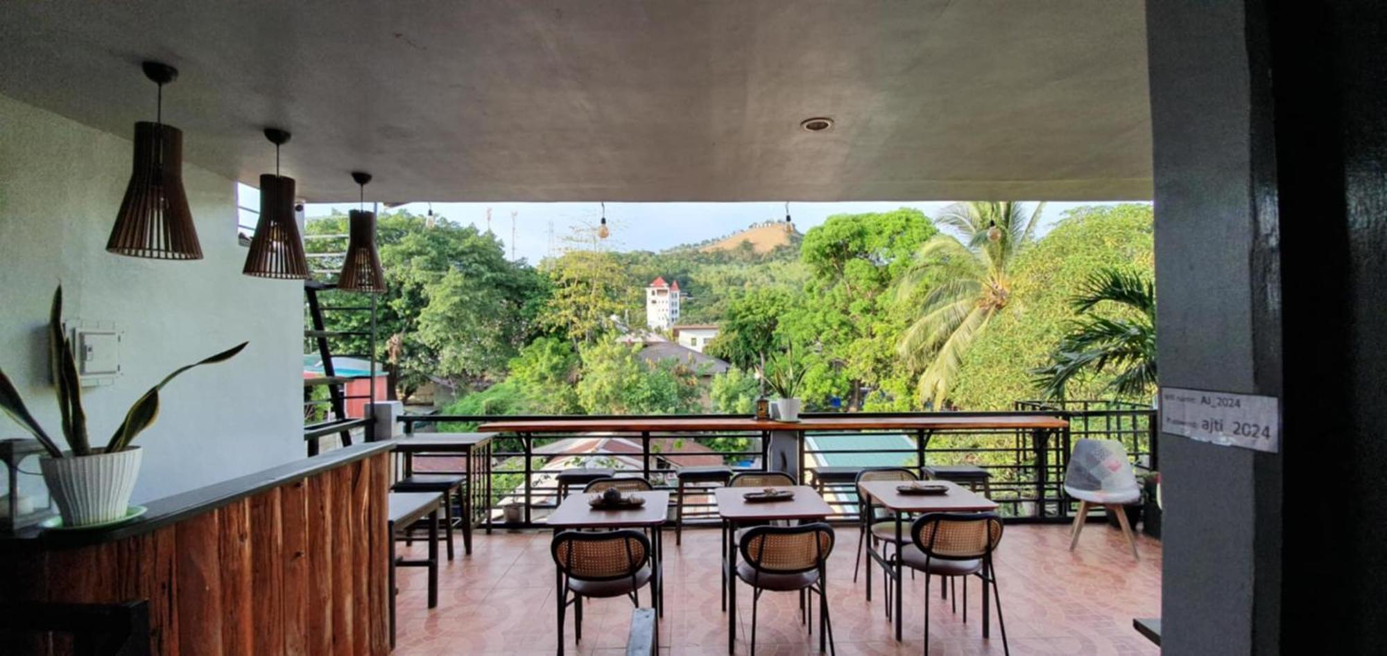 Aj Tourist Inn Coron Εξωτερικό φωτογραφία